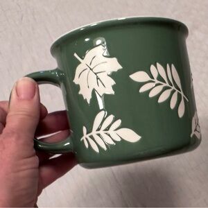 Green mug with Leaf Pattern Mug‎ 18 fl oz NEW